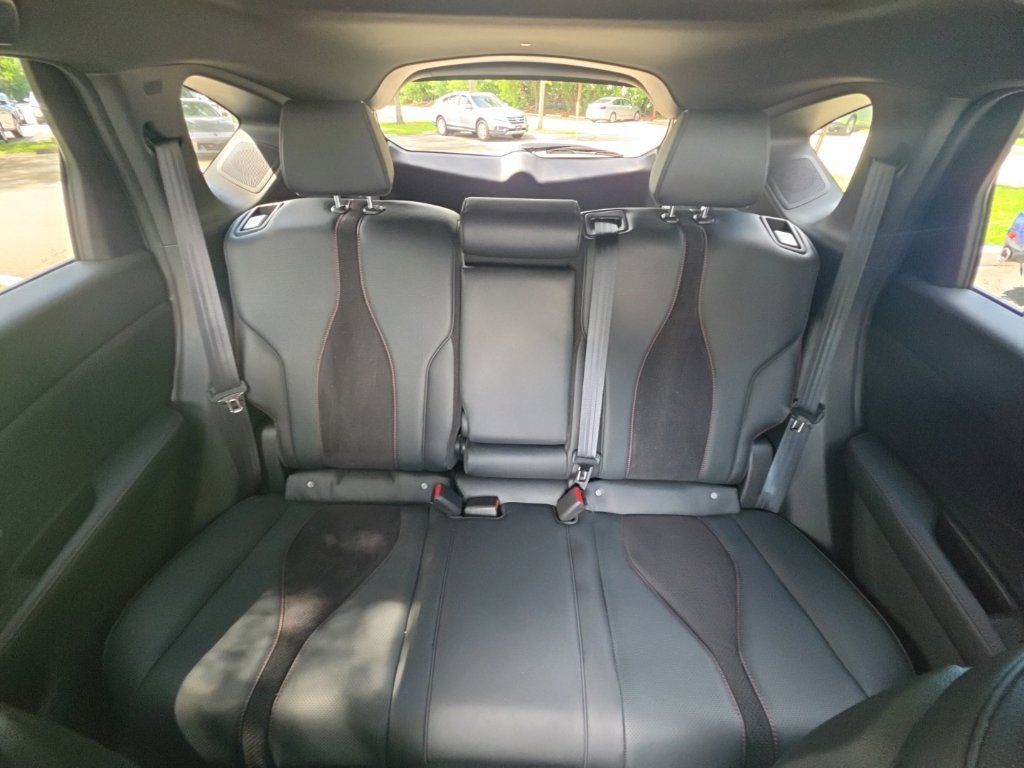 Used 2023 Acura RDX w/ Advance Package FWD image 25