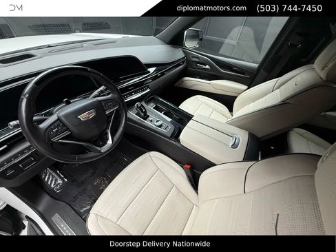 Used 2022 Cadillac Escalade Sport w/ Touring Package image 17