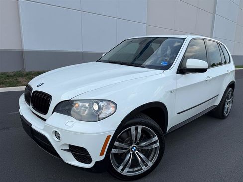 Used 2011 BMW X5 xDrive35d AWD/4WD image 1