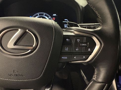 Used 2024 Lexus LX 600 4WD w/ Luxury Package image 14