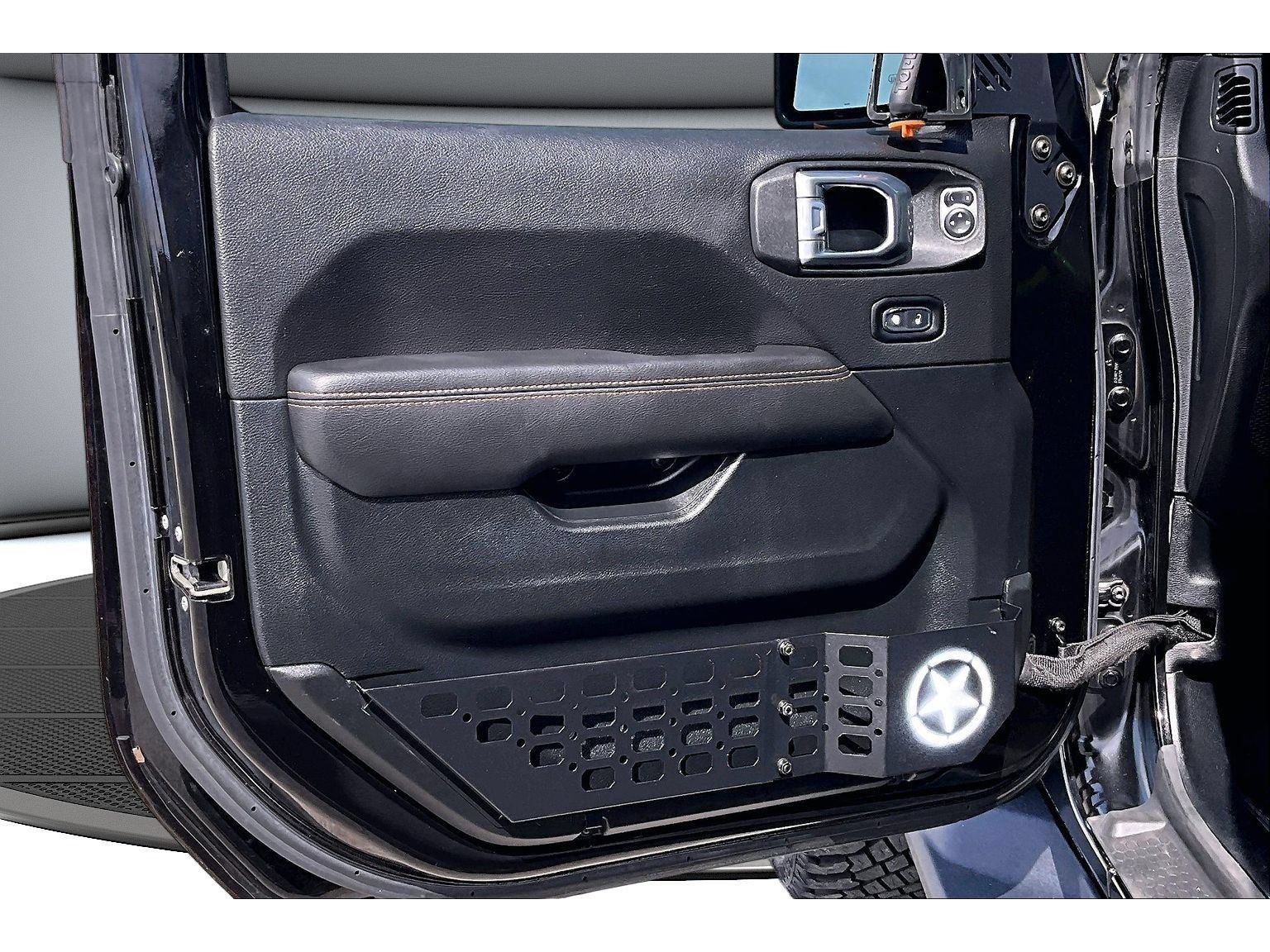 Used 2021 Jeep Gladiator Overland AWD/4WD image 33