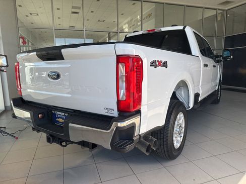 Used 2025 Ford F250 XLT image 4