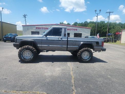 Used 1989 Jeep Comanche Pioneer AWD/4WD image 1