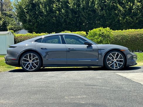 New 2026 Porsche Taycan RWD image 9