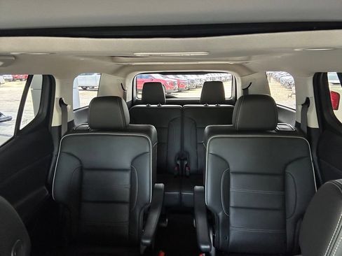 Used 2022 GMC Acadia Denali w/ Denali Ultimate Package FWD image 28