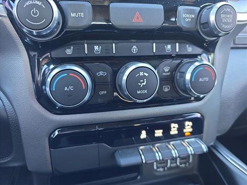 Used 2020 RAM 1500 Laramie image 21