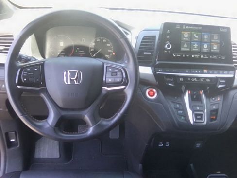 Used 2025 Honda Odyssey Sport-L image 10