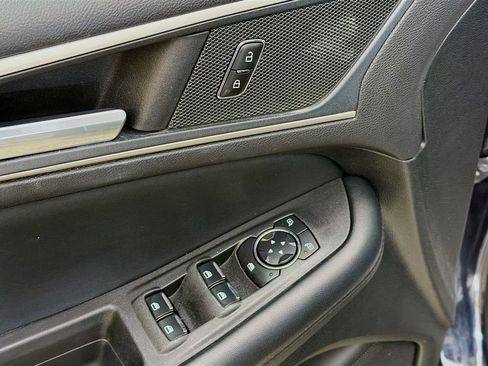 Used 2023 Ford Edge SEL w/ Convenience Package image 26