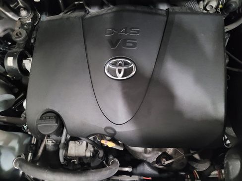 Used 2017 Toyota Sienna XLE image 30