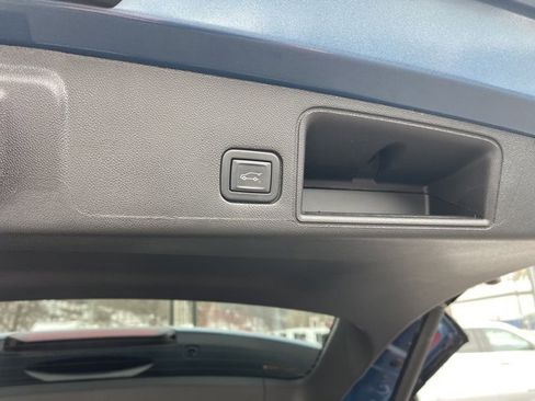 Used 2024 GMC Terrain Denali w/ Denali Premium Package image 15