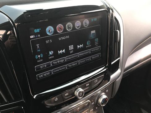 Certified 2018 Chevrolet Traverse Premier w/ LPO, Floor Liner Package AWD/4WD image 12