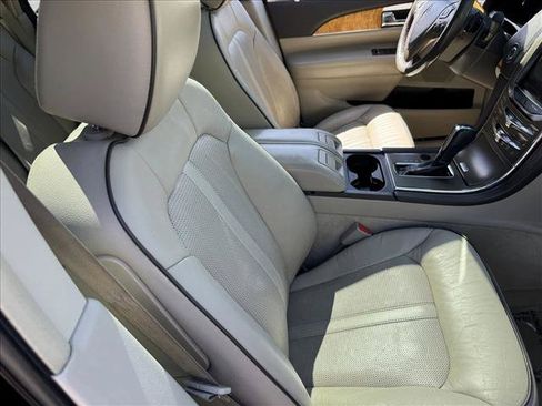 Used 2013 Lincoln MKX AWD image 20