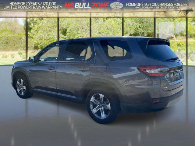 Used 2025 Honda Pilot EX-L image 3
