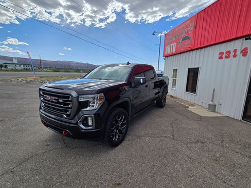 Used 2020 GMC Sierra 1500 AT4 w/ AT4 Premium Package AWD/4WD image 6