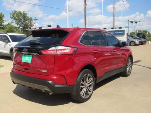 Used 2020 Ford Edge Titanium image 6