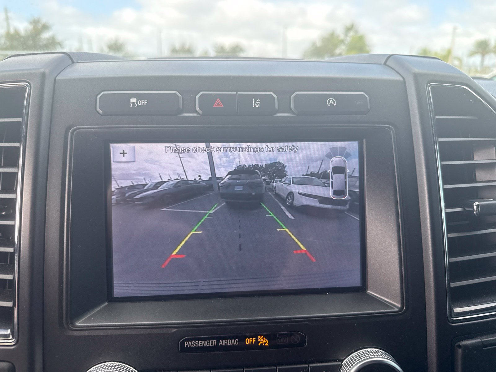 Used 2019 Ford Expedition Limited w/ Equipment Group 301A RWD image 15
