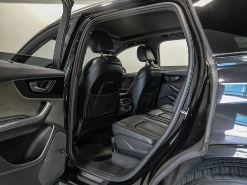 Used 2017 Audi Q7 3.0T Prestige w/ Prestige Package AWD/4WD image 50