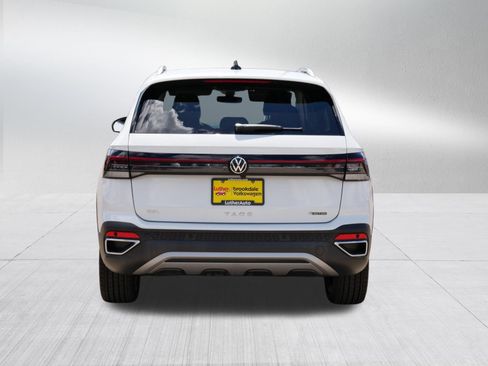 Certified 2025 Volkswagen Taos SEL AWD/4WD image 6