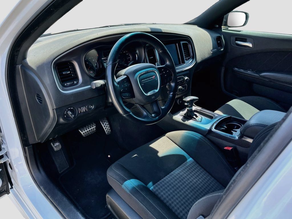 Used 2022 Dodge Charger GT w/ Blacktop Package RWD image 9