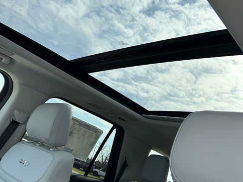 New 2025 Ford Expedition Platinum w/ Driver's Package image 7