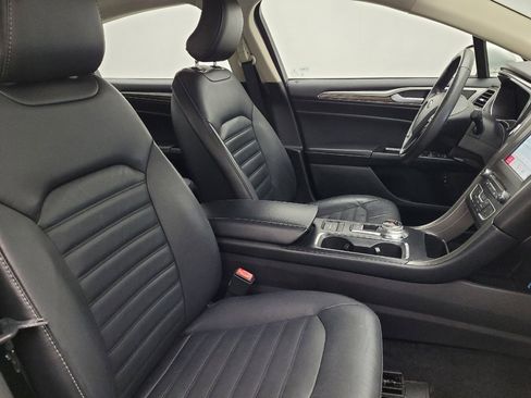 Used 2017 Ford Fusion Energi SE image 21