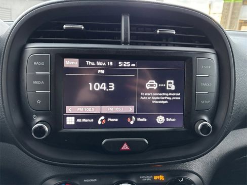 Used 2023 Kia Soul LX image 17