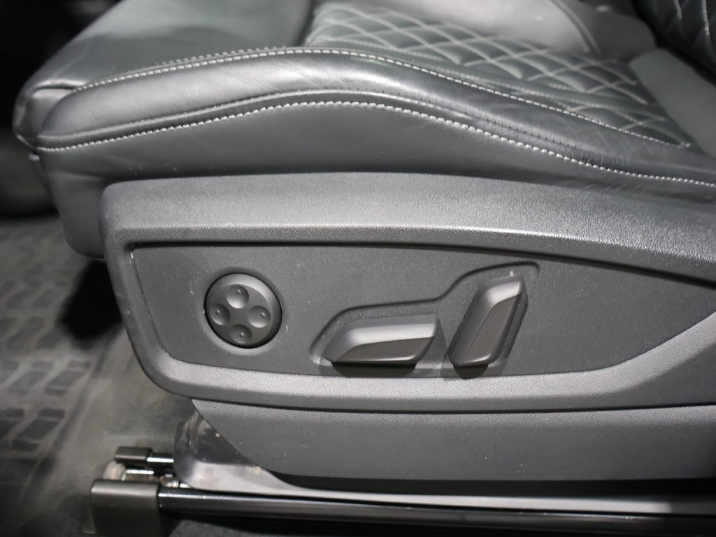 Used 2024 Audi SQ5 Premium Plus AWD/4WD image 12