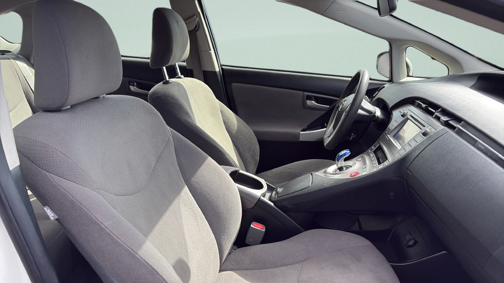 Used 2014 Toyota Prius Three FWD image 20