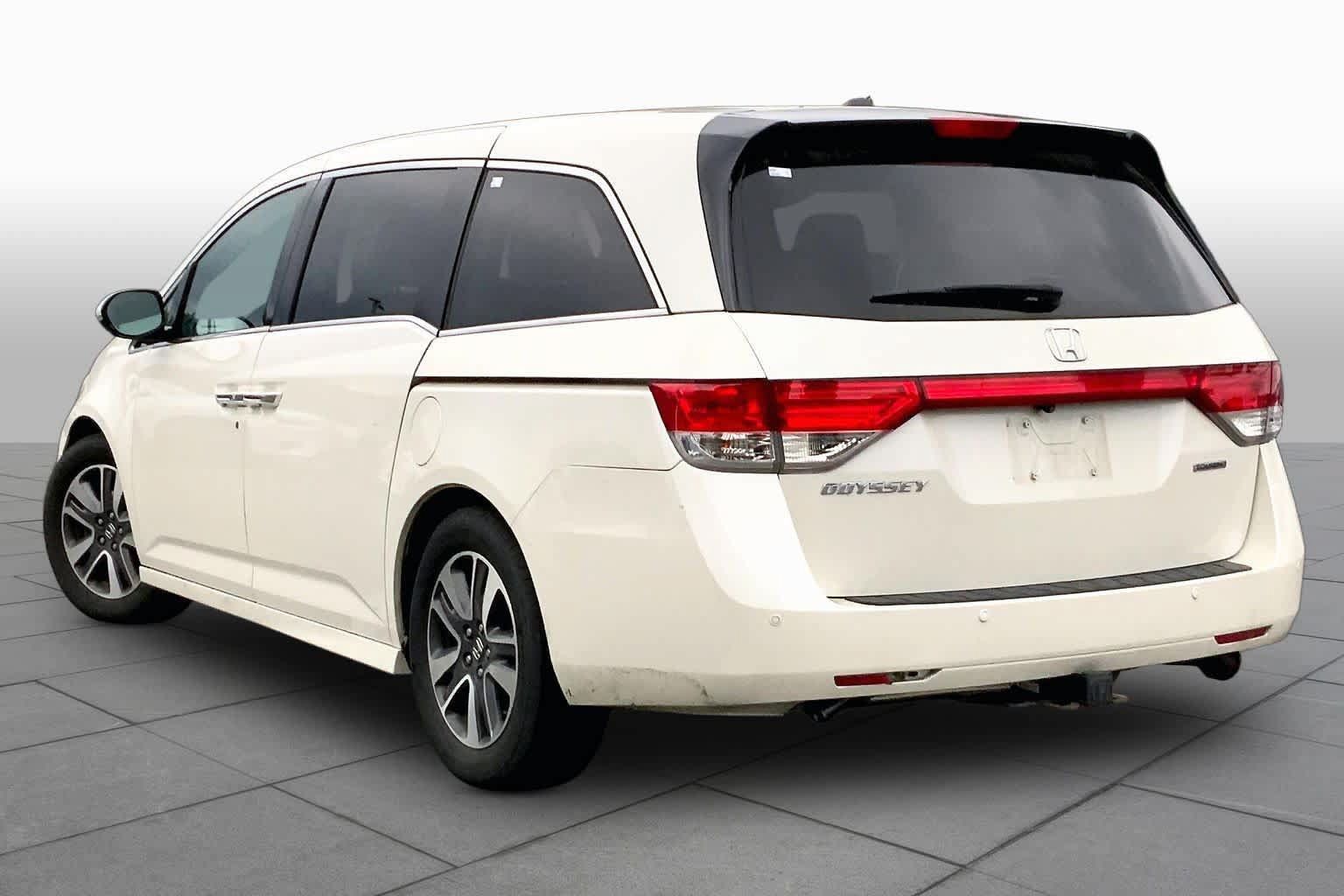 Used 2016 Honda Odyssey Touring image 12