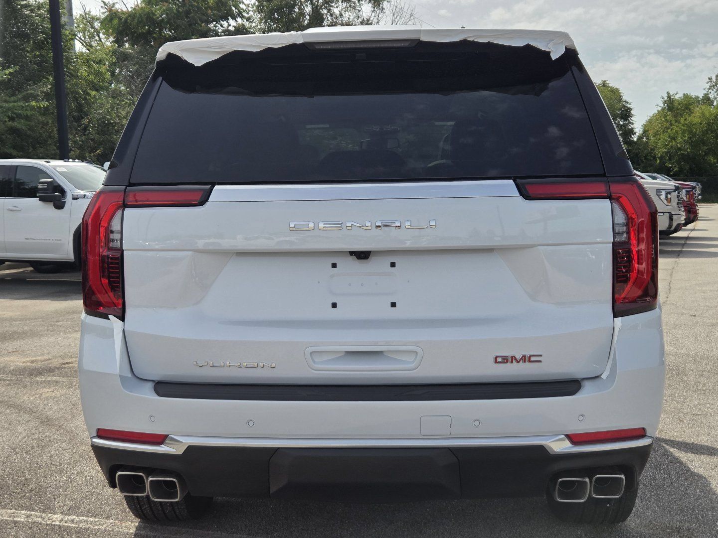 New 2026 GMC Yukon Denali w/ Sun & Power Step Package AWD/4WD image 19
