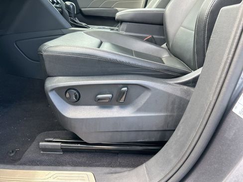 Used 2022 Volkswagen Atlas SE w/ Panoramic Sunroof Package image 10