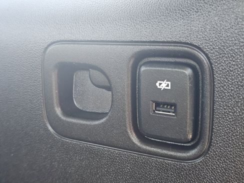 Used 2019 GMC Acadia SLT image 54