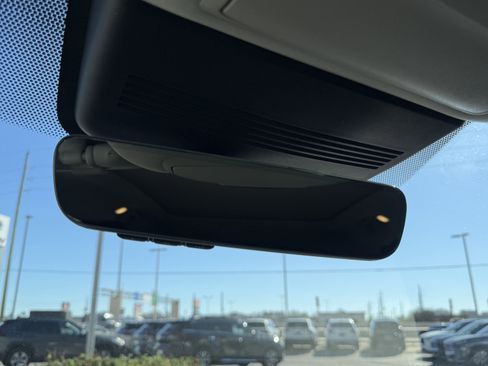 Certified 2025 INFINITI QX50 Luxe image 25