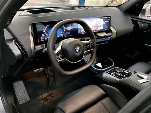 Used 2025 BMW X3 xDrive30i w/ Premium Package image 16