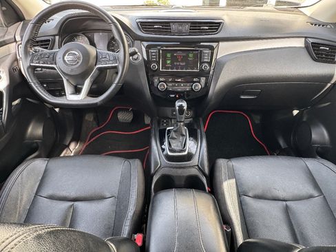 Used 2020 Nissan Rogue Sport SL w/ Premium Package FWD image 19