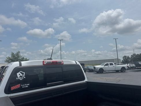 Used 2015 GMC Canyon SLT AWD/4WD image 6