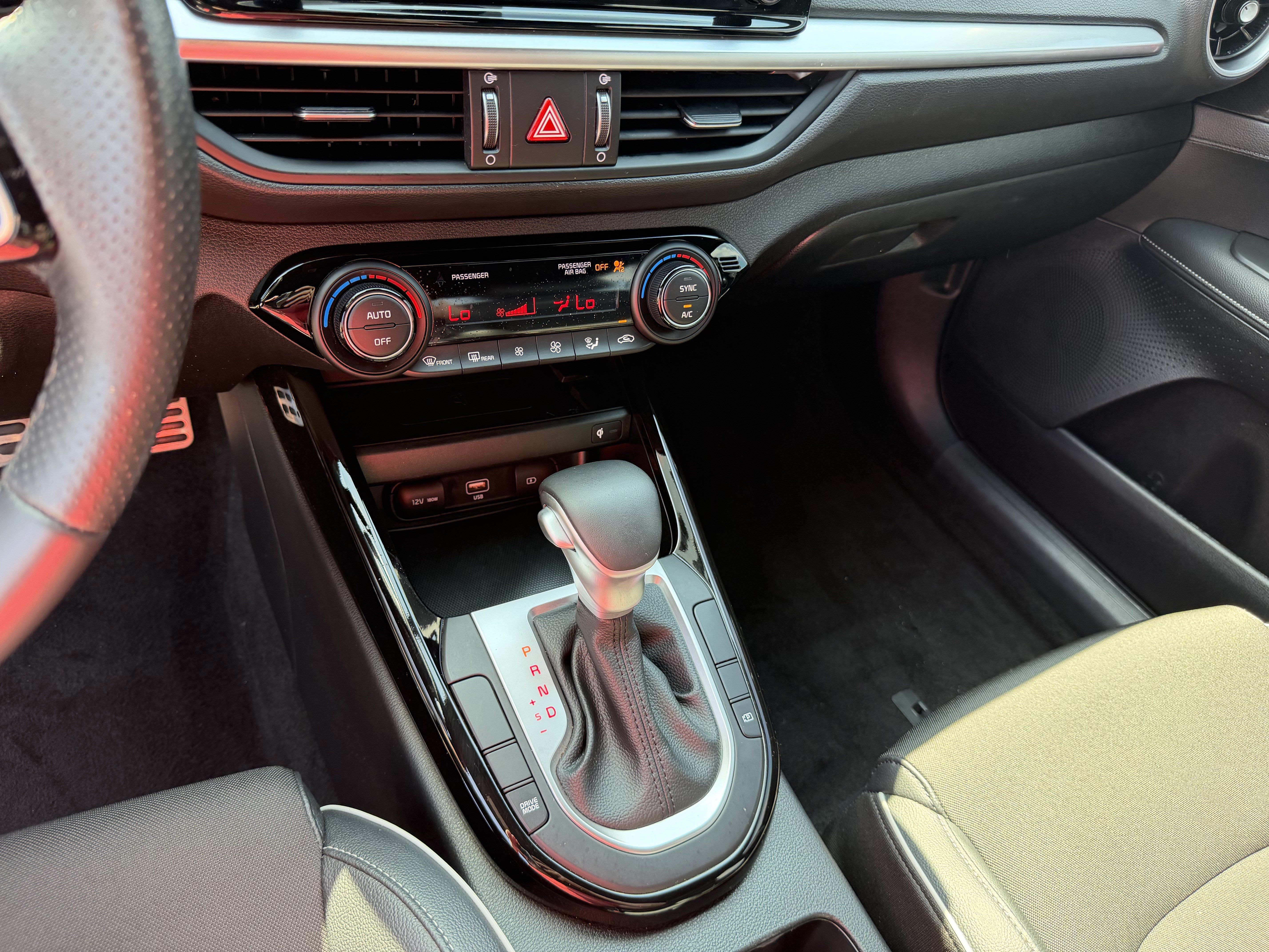 Used 2024 Kia Forte GT-Line w/ GT-Line Premium Package FWD image 30