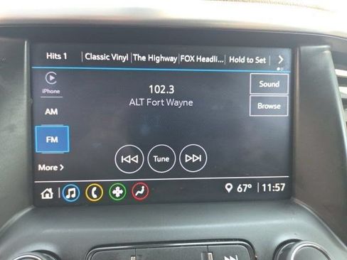 Used 2021 GMC Acadia SLE FWD image 23