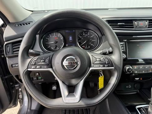 Used 2019 Nissan Rogue S AWD/4WD image 15