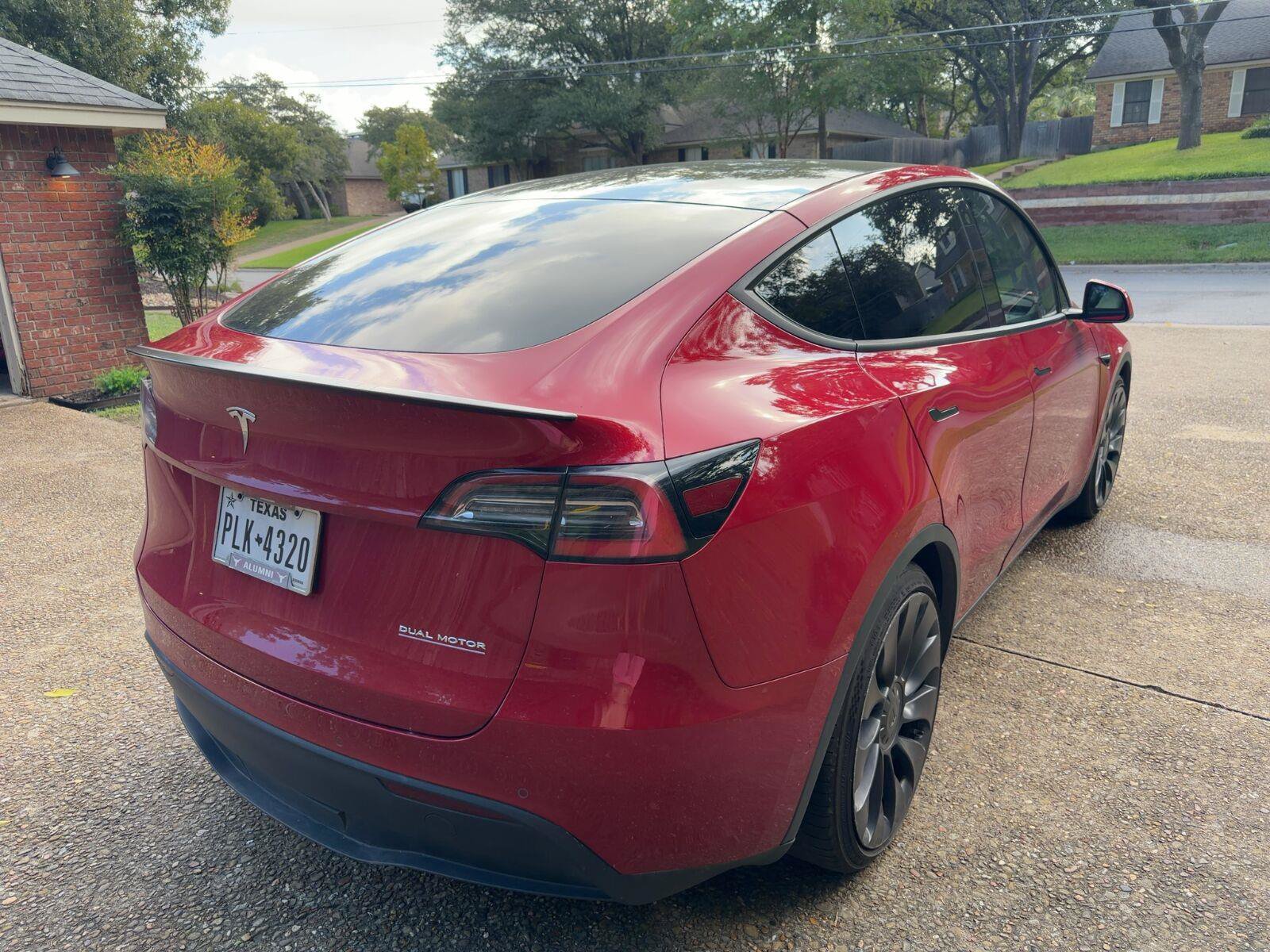 Used 2021 Tesla Model Y Performance AWD/4WD image 3