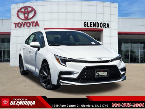 New 2026 Toyota Corolla SE FWD image 2