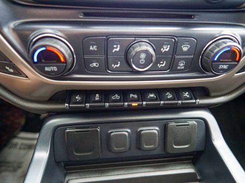 Used 2017 GMC Sierra 1500 Denali w/ Denali Ultimate Package image 27