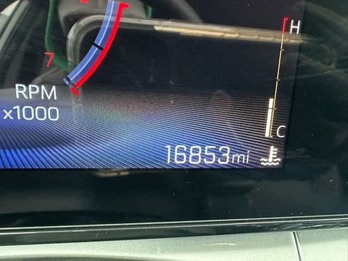 Used 2025 Chevrolet Trax LT image 6