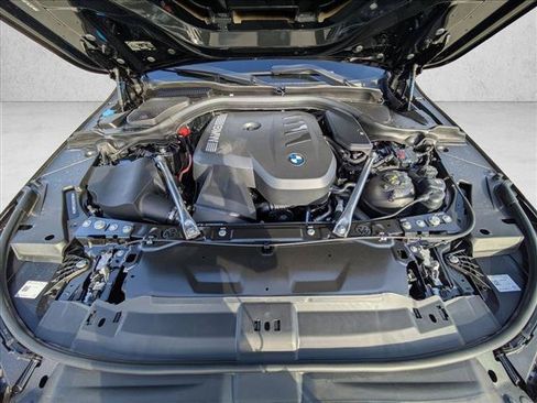Used 2026 BMW 530i w/ M Sport Package RWD image 17