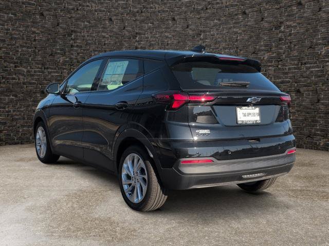 New 2027 Chevrolet Bolt LT w/ Comfort Package FWD image 4