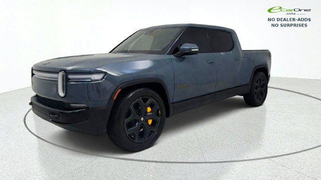 Used 2026 Rivian R1T Premium Tri AWD/4WD image 3