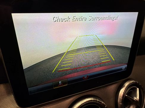 Used 2019 Mercedes-Benz CLA 250 image 18