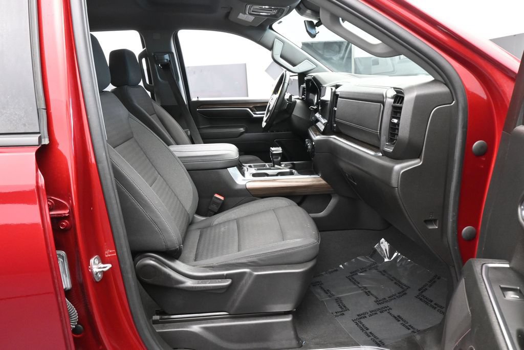 Used 2023 Chevrolet Silverado 1500 LT RWD image 39