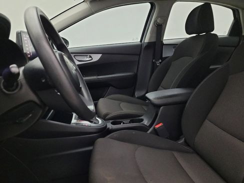 Used 2023 Kia Forte LXS FWD image 17