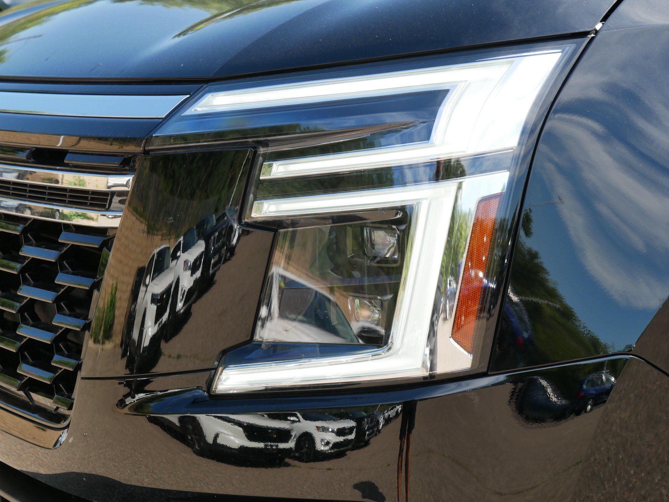 Certified 2025 Nissan Armada Platinum w/ Convenience Package AWD/4WD image 16